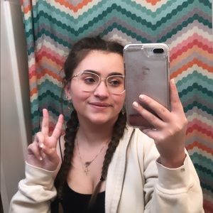 Meet your Posher, Savanna